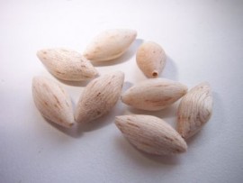 0.4g rugbyball balsa bodies 1mm bore (8)