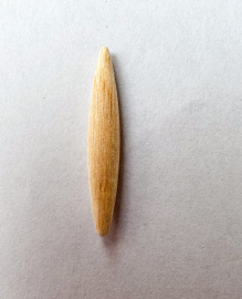 0.1 long slim balsa bodies 1mm bore (8)